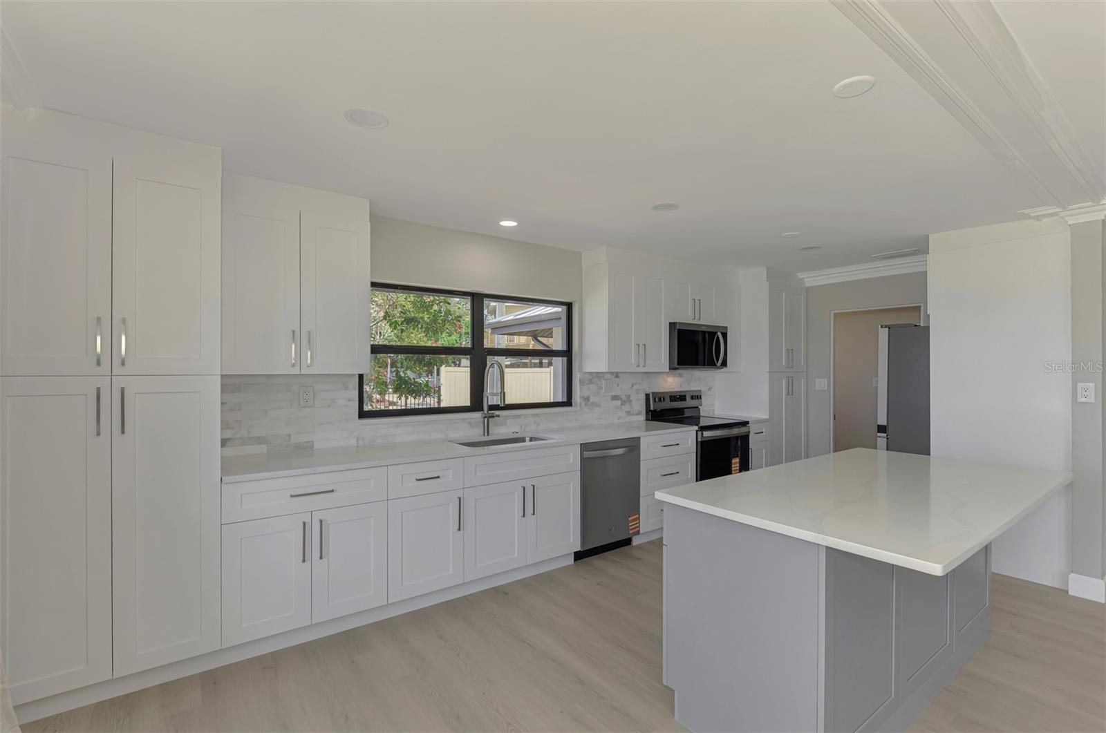 MANATEE GARDENS THIRD SEC - Residential