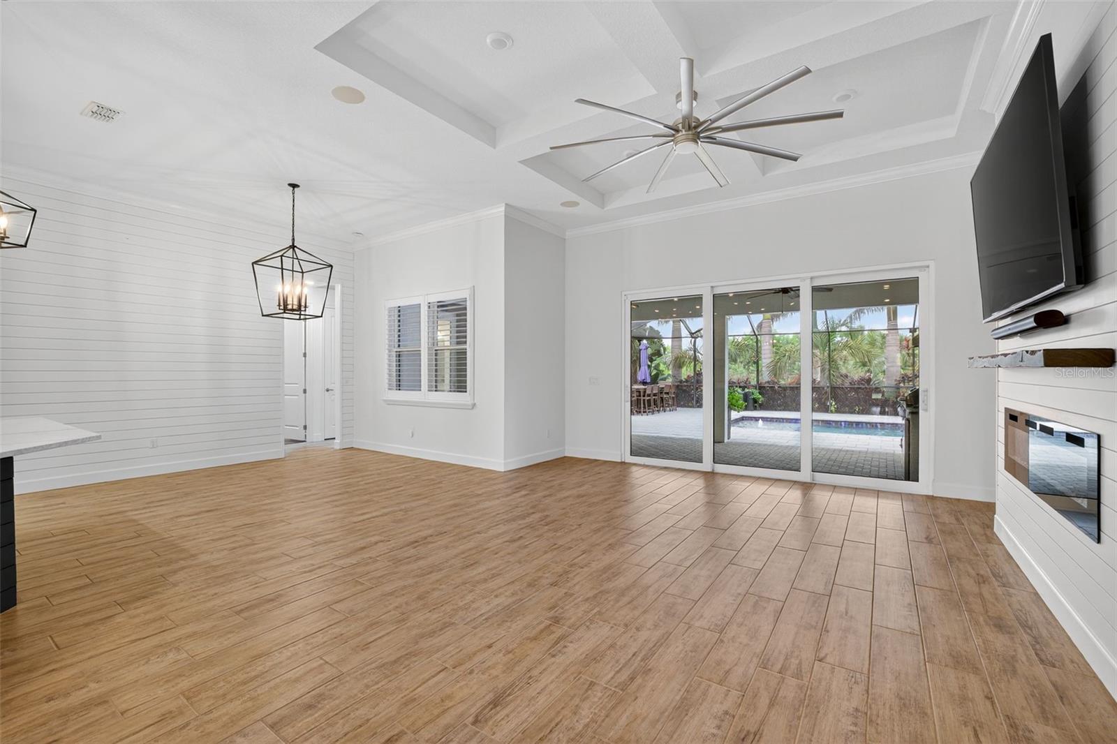 MIRABAY PH 3C-3 - Residential