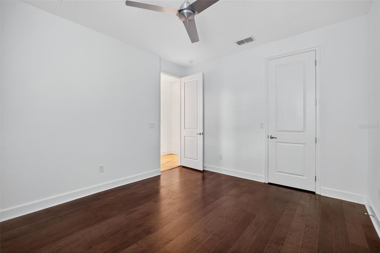 MIRABAY PH 3C-3 - Residential