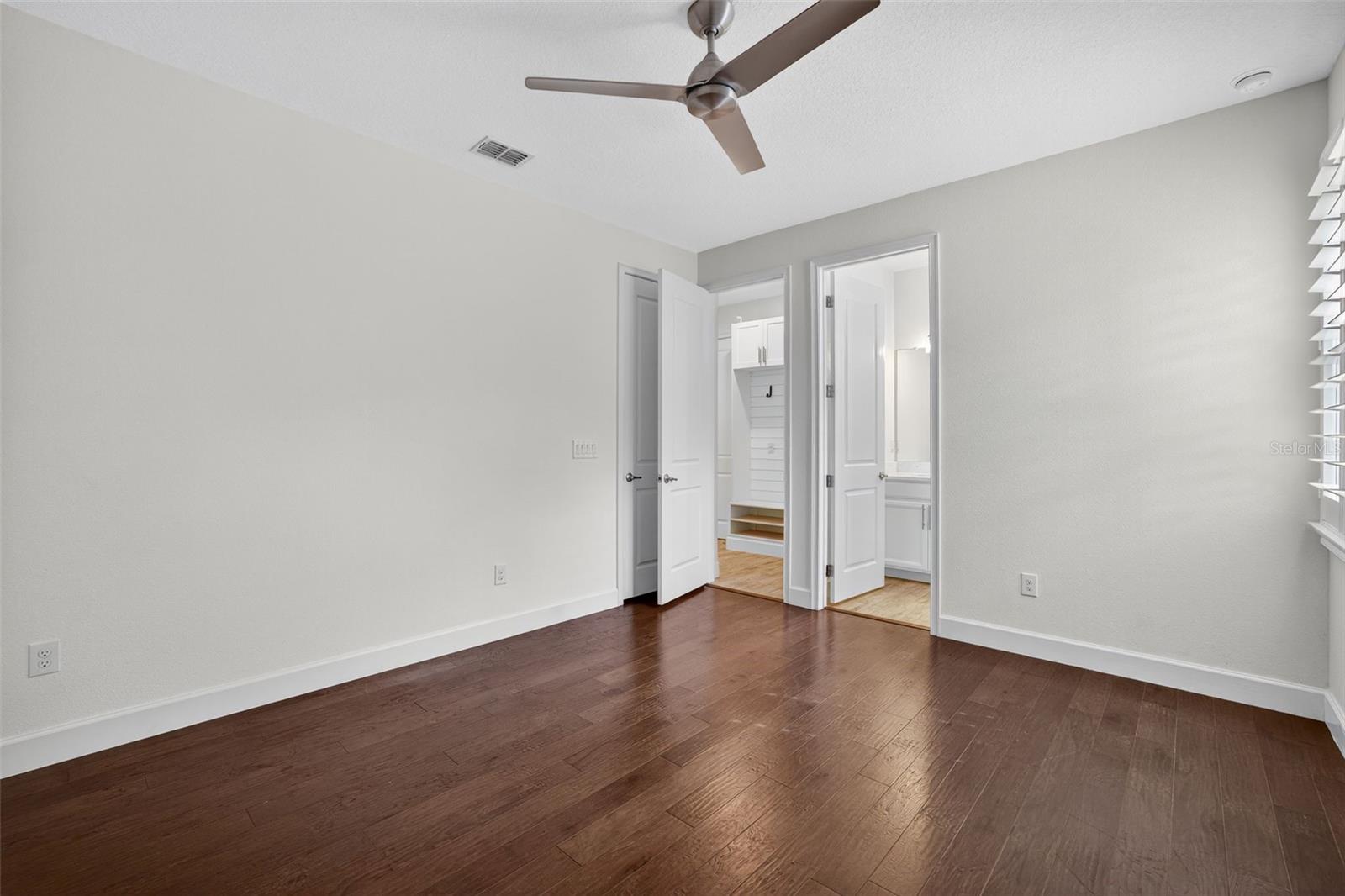 MIRABAY PH 3C-3 - Residential