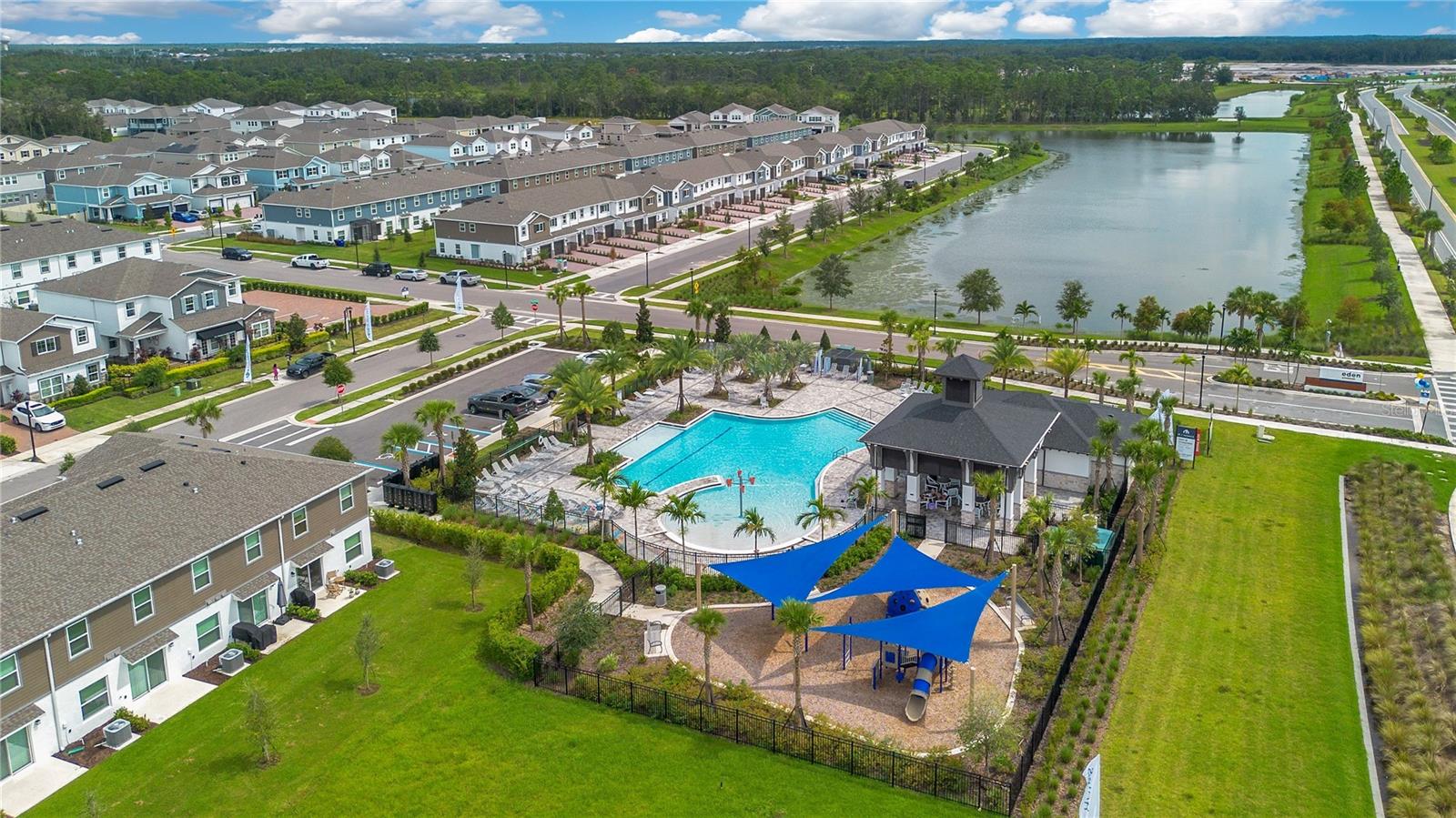 THE MEADOW AT CROSSPRAIRIE - Residential
