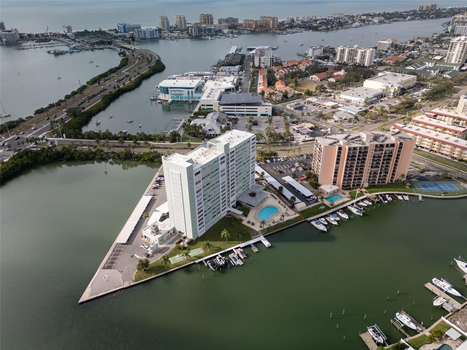 HORIZON HOUSE CO-OP - Residential