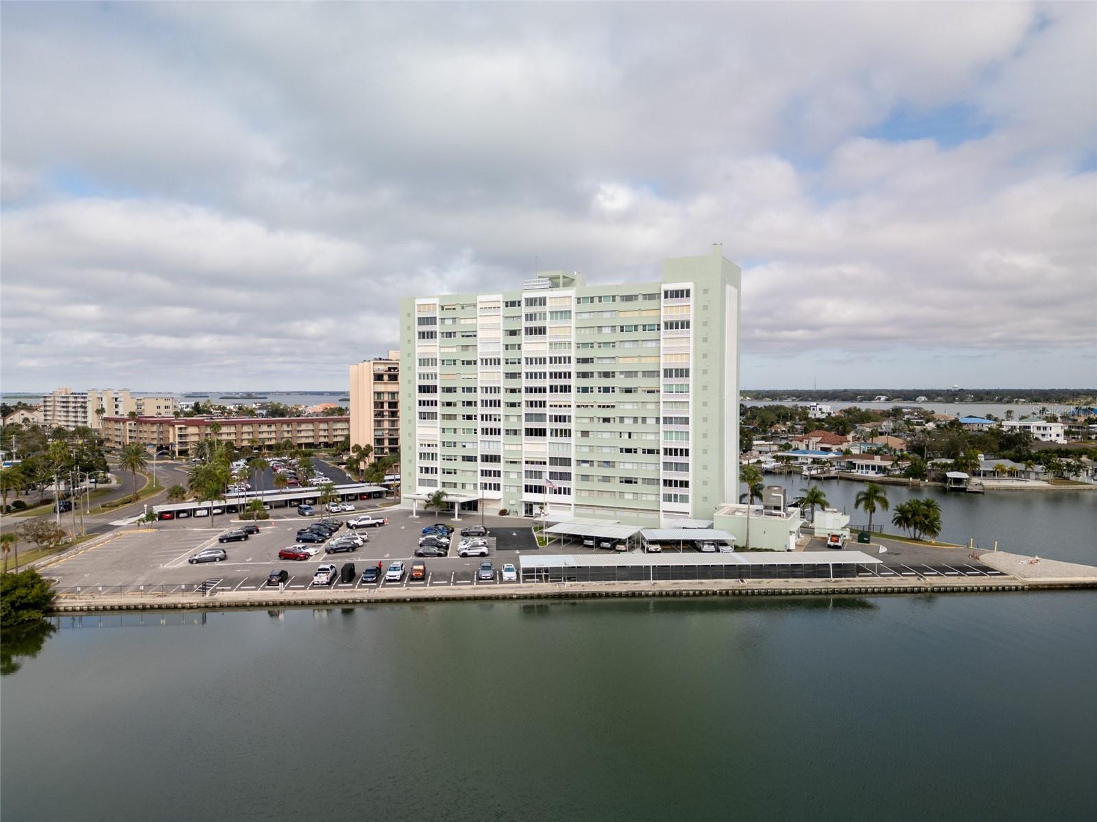 HORIZON HOUSE CO-OP - Residential