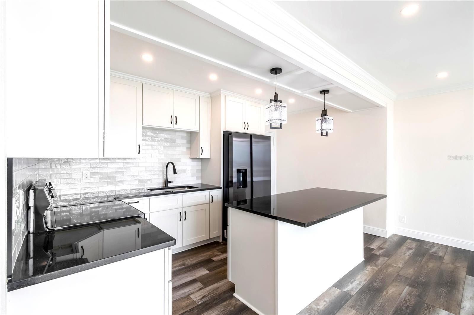 HORIZON HOUSE CO-OP - Residential