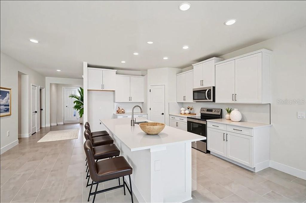 Photo of 7013 SW 44th Circle, Ocala, FL 34474 (MLS # OM722785)