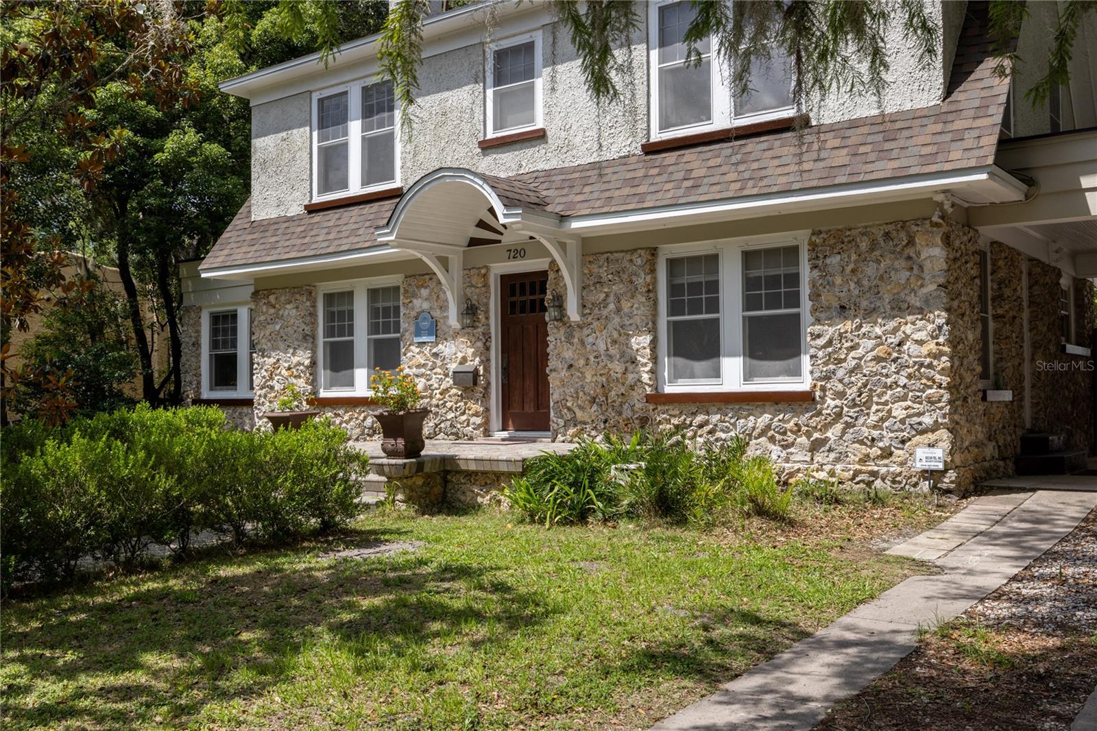 720 NE BLVD. BOULEVARD
