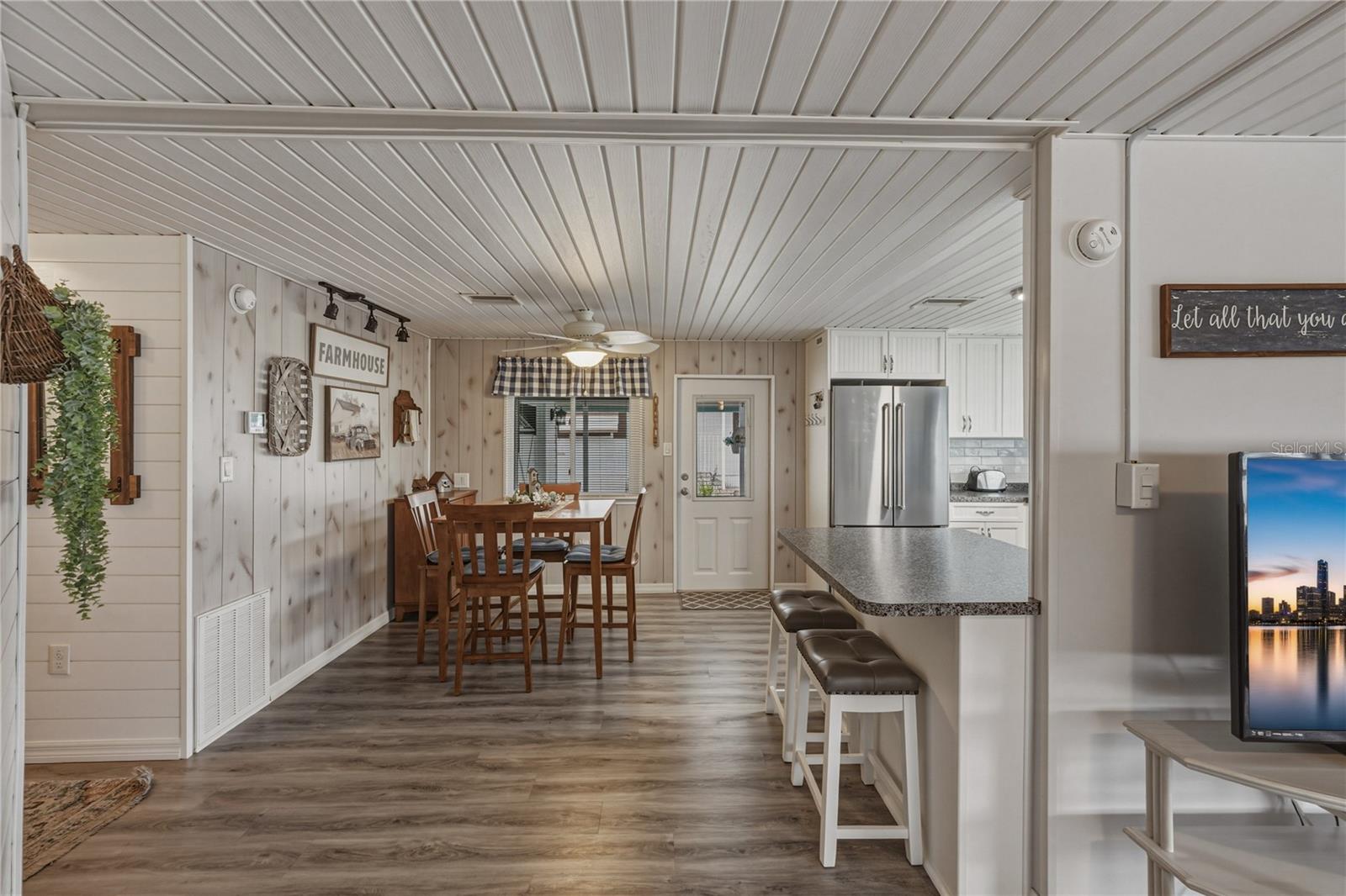 SPANISH TRAILS VILLAGE CONDO - Residential
