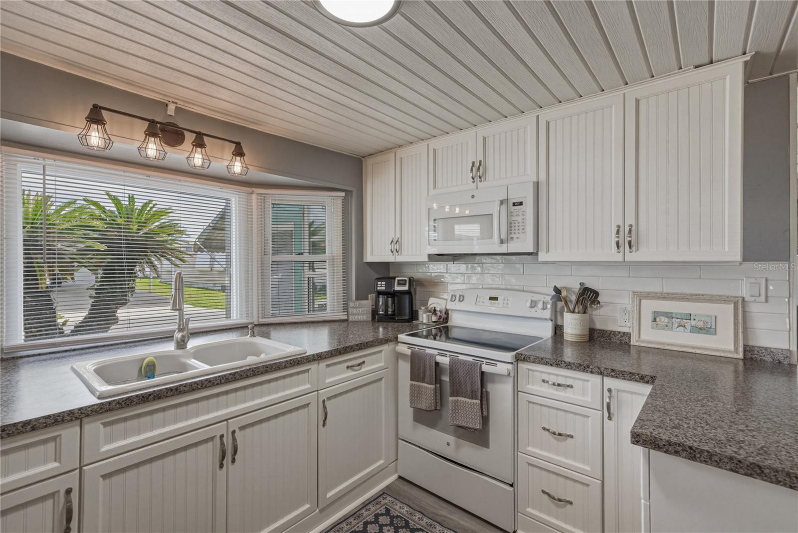 SPANISH TRAILS VILLAGE CONDO - Residential