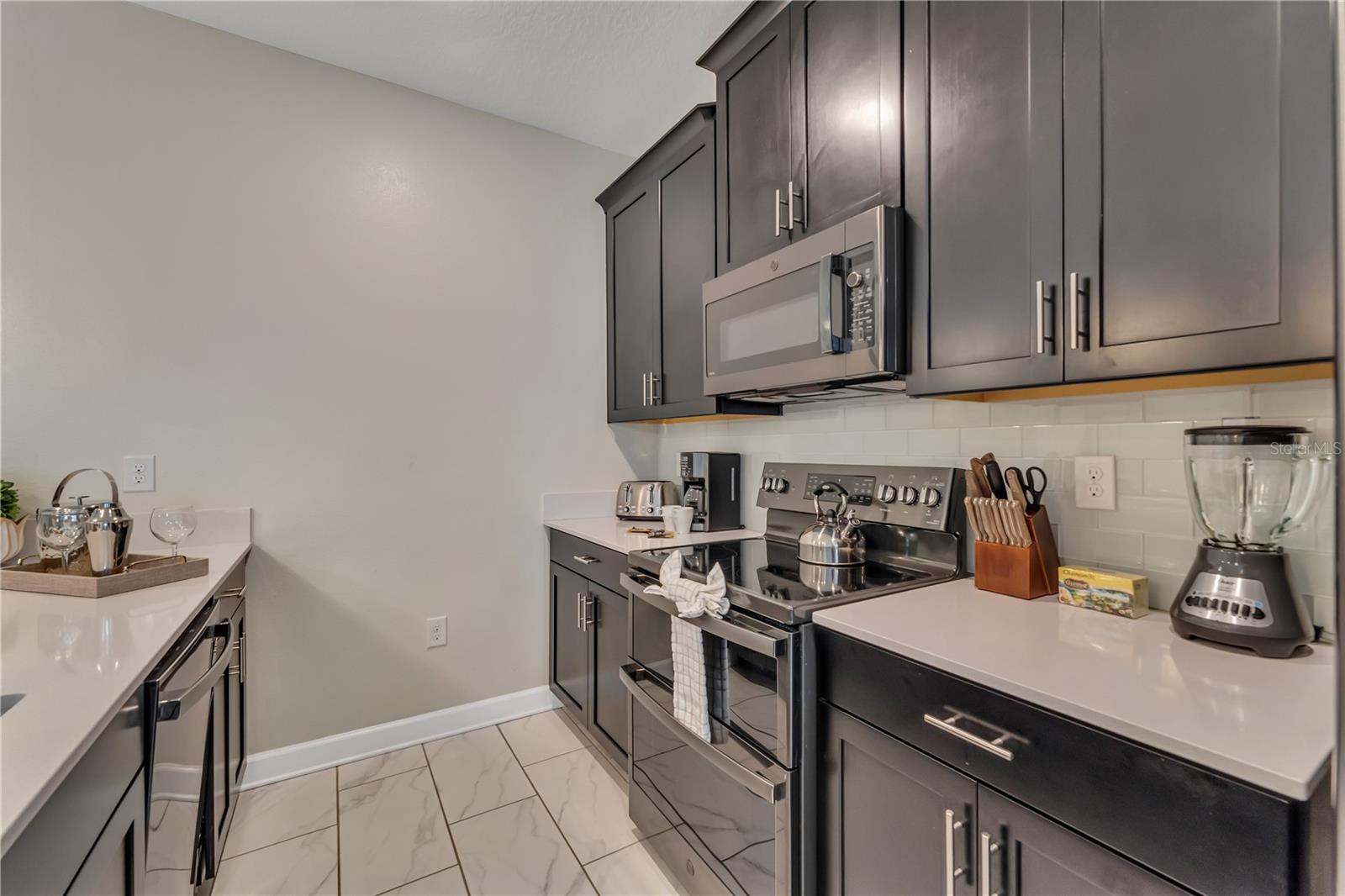 STONEYBROOK SOUTH NORTH PCL-PH - Residential Lease