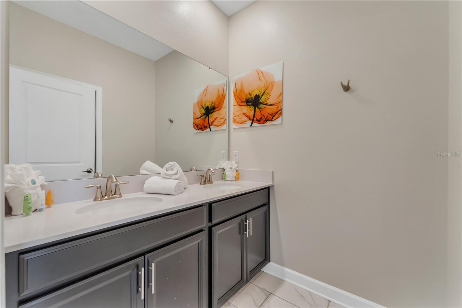 STONEYBROOK SOUTH NORTH PCL-PH - Residential Lease