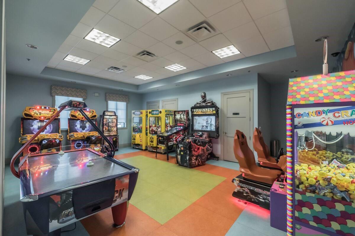 STONEYBROOK SOUTH NORTH PCL-PH - Residential Lease