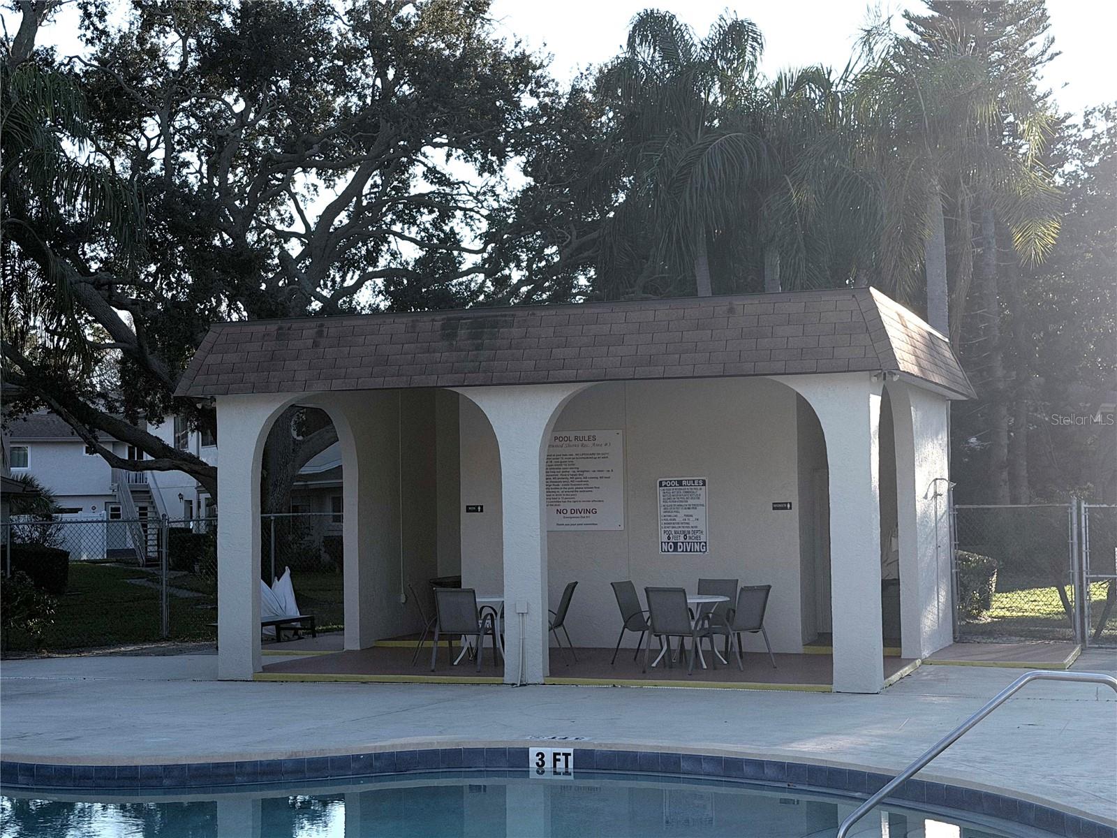 EASTWOOD SHORES TWNHMS - Residential