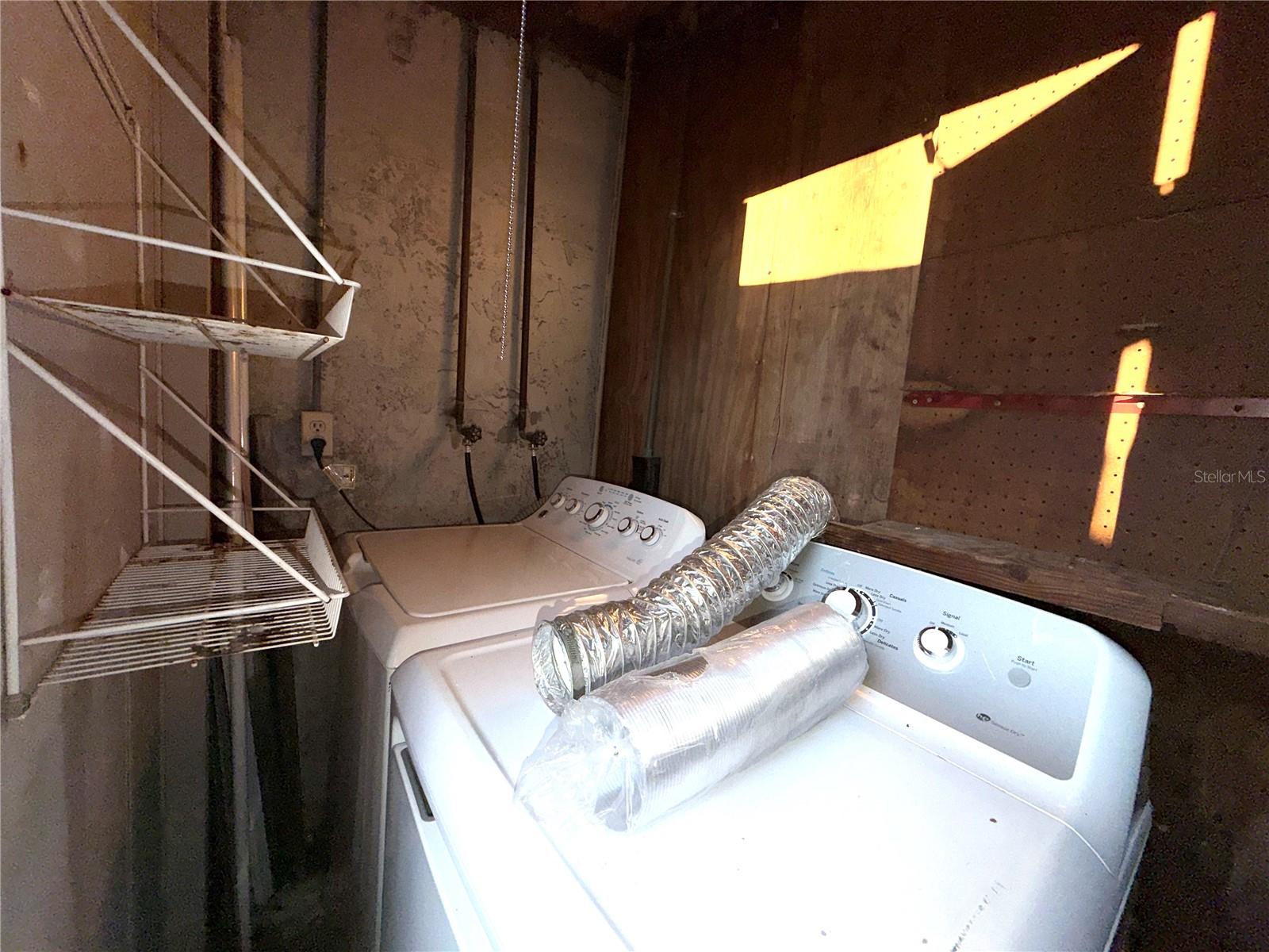 EASTWOOD SHORES TWNHMS - Residential