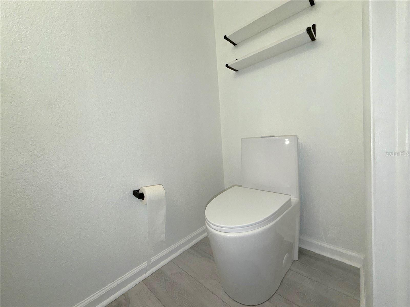 EASTWOOD SHORES TWNHMS - Residential