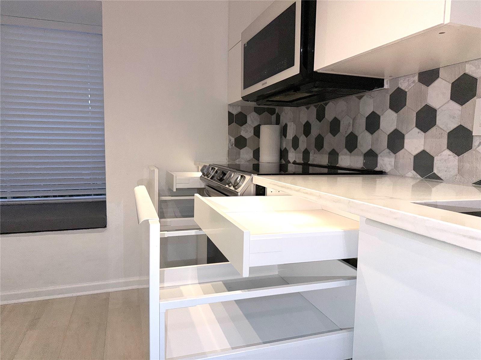 EASTWOOD SHORES TWNHMS - Residential