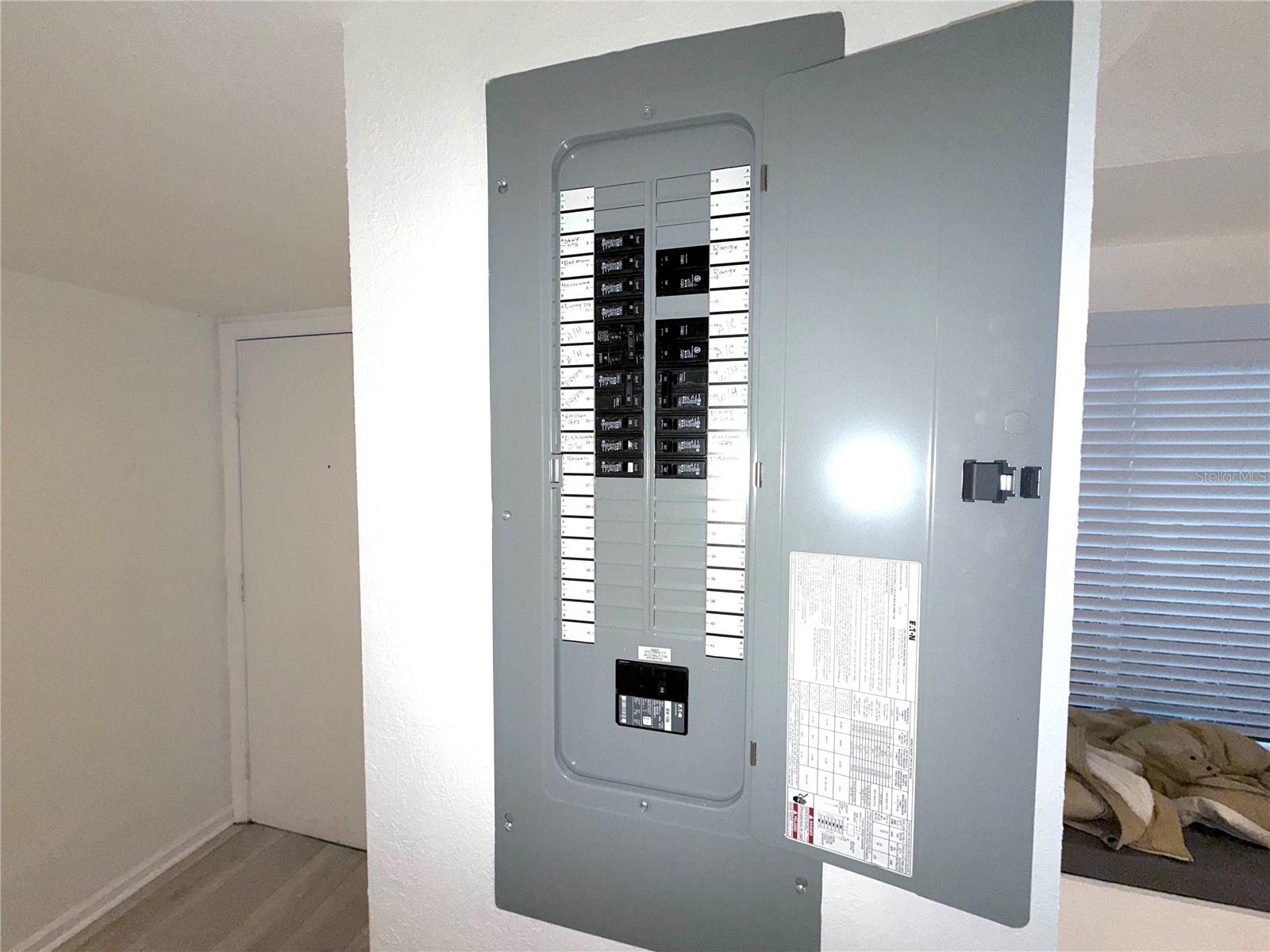 EASTWOOD SHORES TWNHMS - Residential