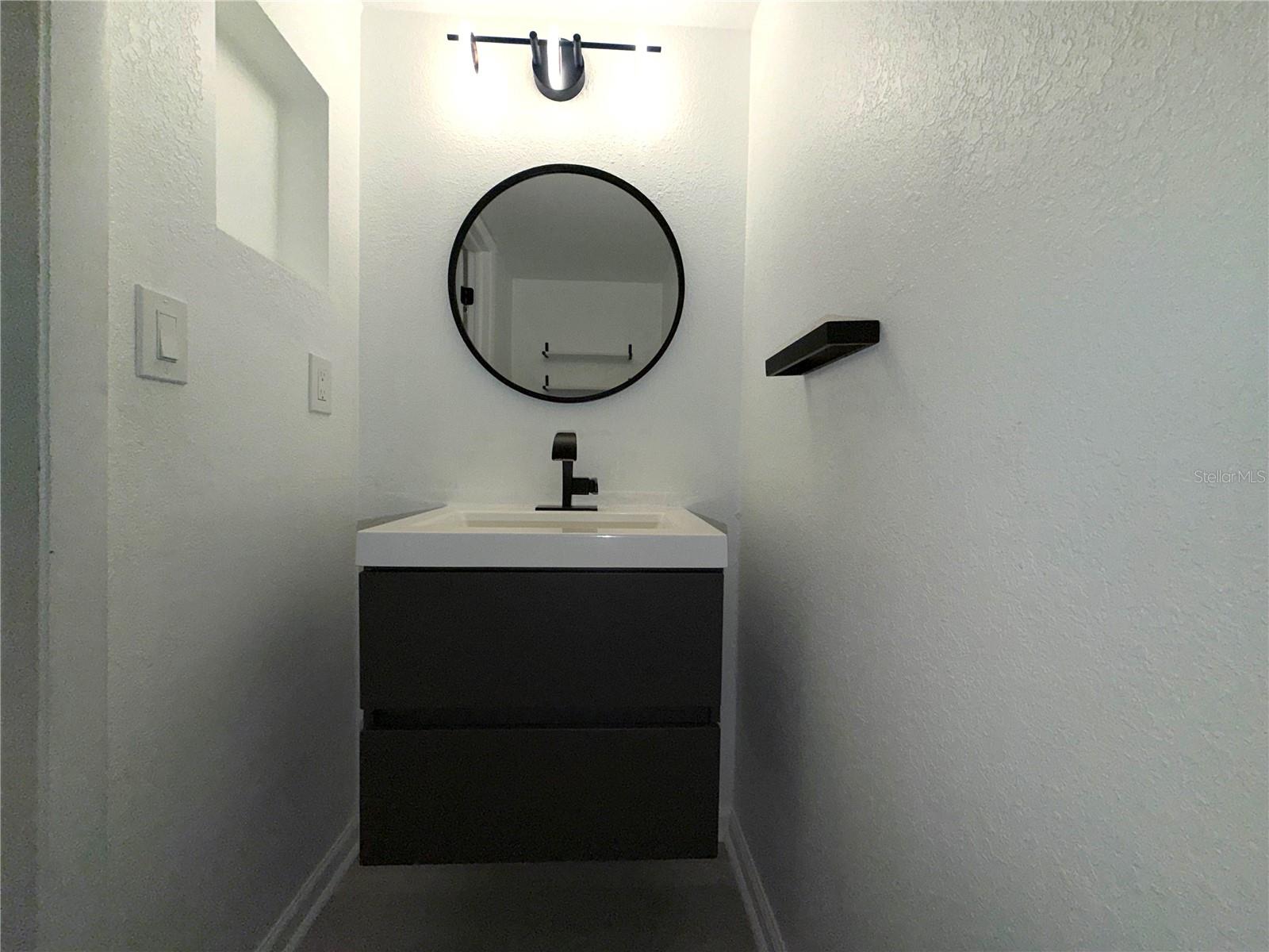 EASTWOOD SHORES TWNHMS - Residential