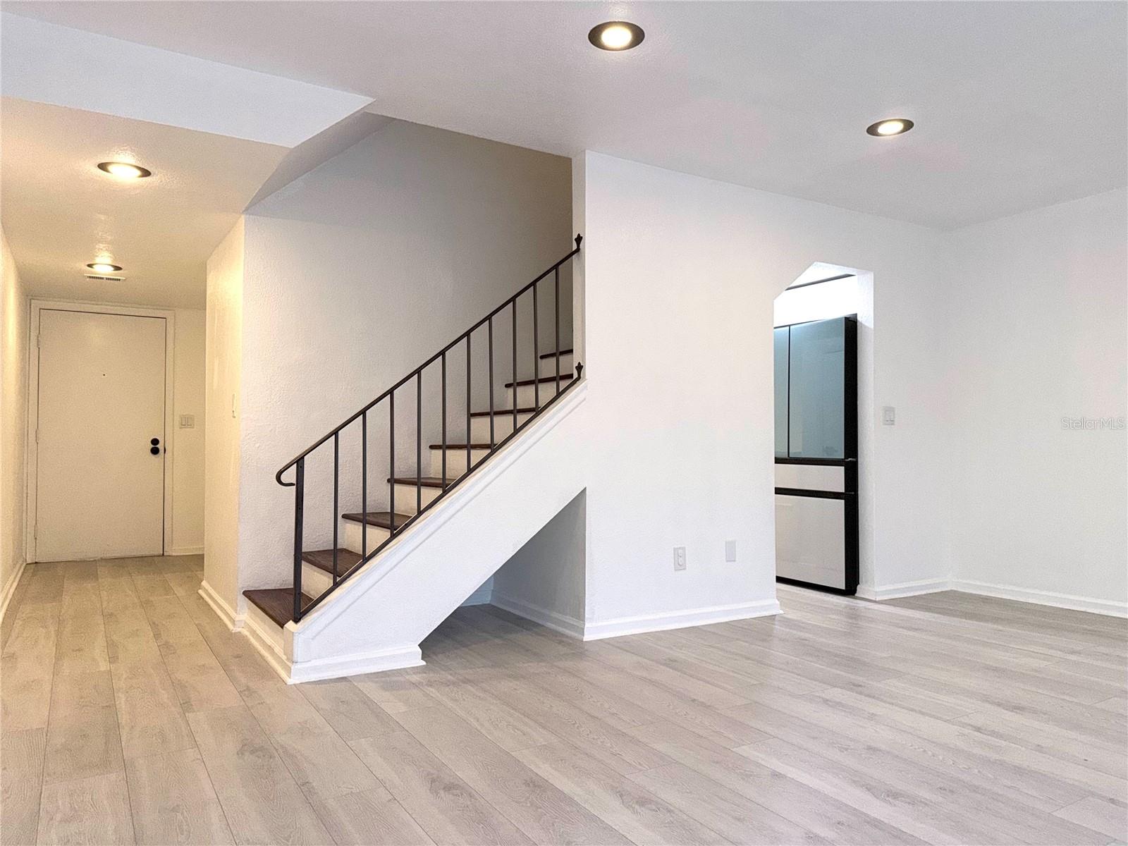 EASTWOOD SHORES TWNHMS - Residential