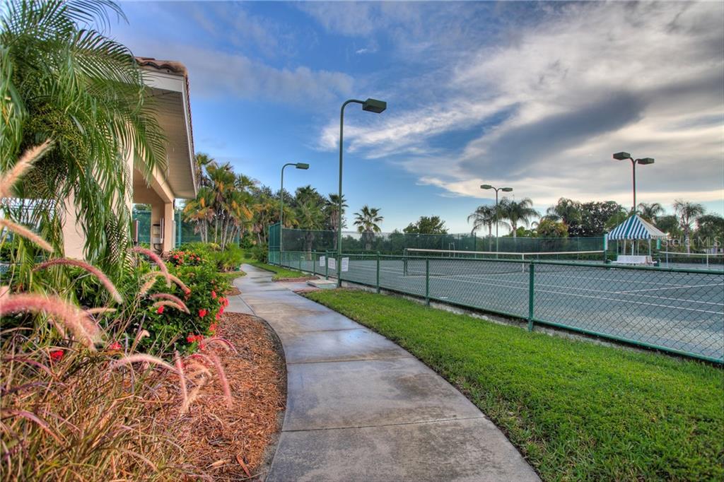 VERANDA 5 AT HERITAGE OAKS - Residential Lease