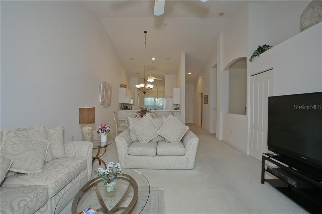 VERANDA 5 AT HERITAGE OAKS - Residential Lease