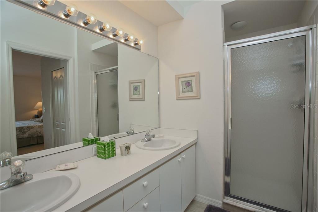 VERANDA 5 AT HERITAGE OAKS - Residential Lease