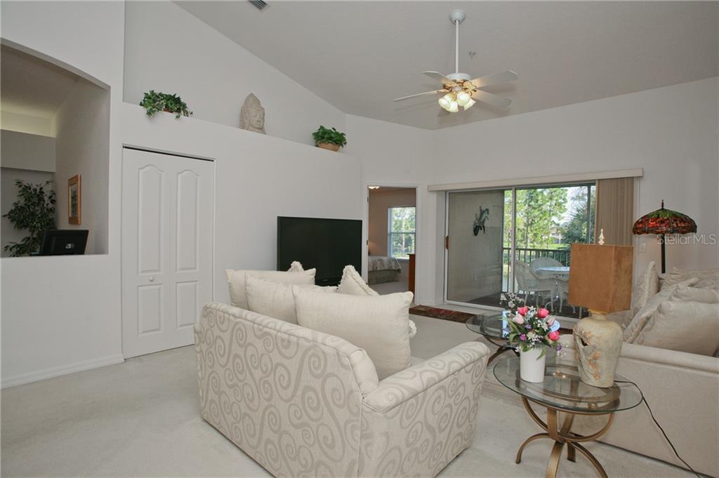 VERANDA 5 AT HERITAGE OAKS - Residential Lease