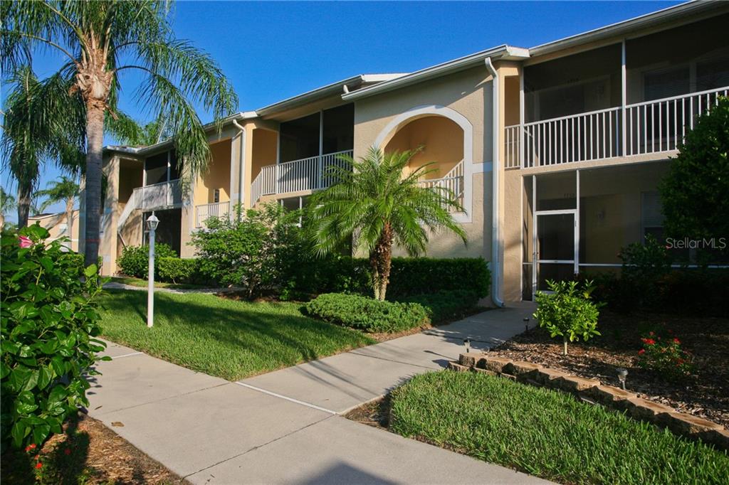 VERANDA 5 AT HERITAGE OAKS - Residential Lease