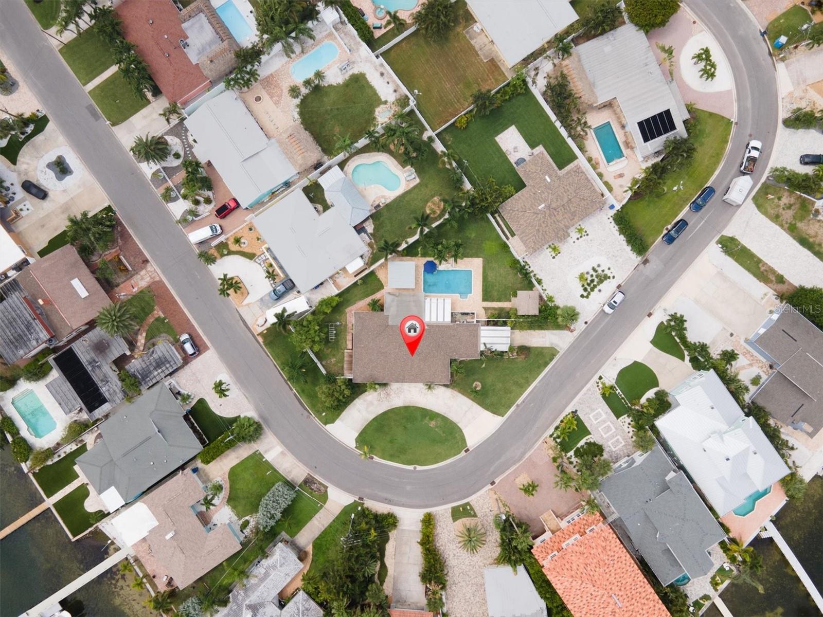 911 BOCA CIEGA ISLE DRIVE