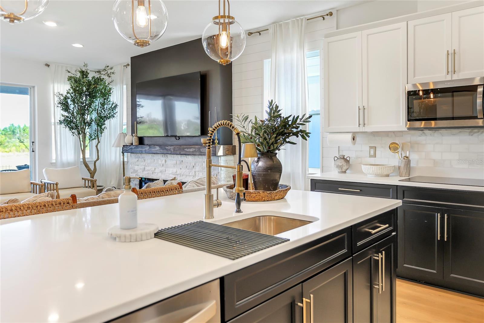 POITRAS EAST N-7 - Residential