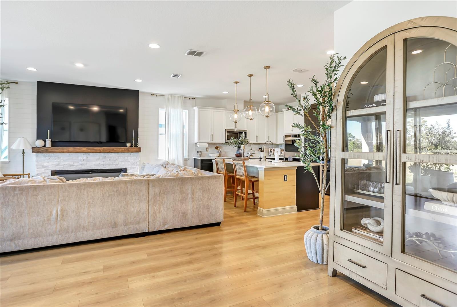 POITRAS EAST N-7 - Residential