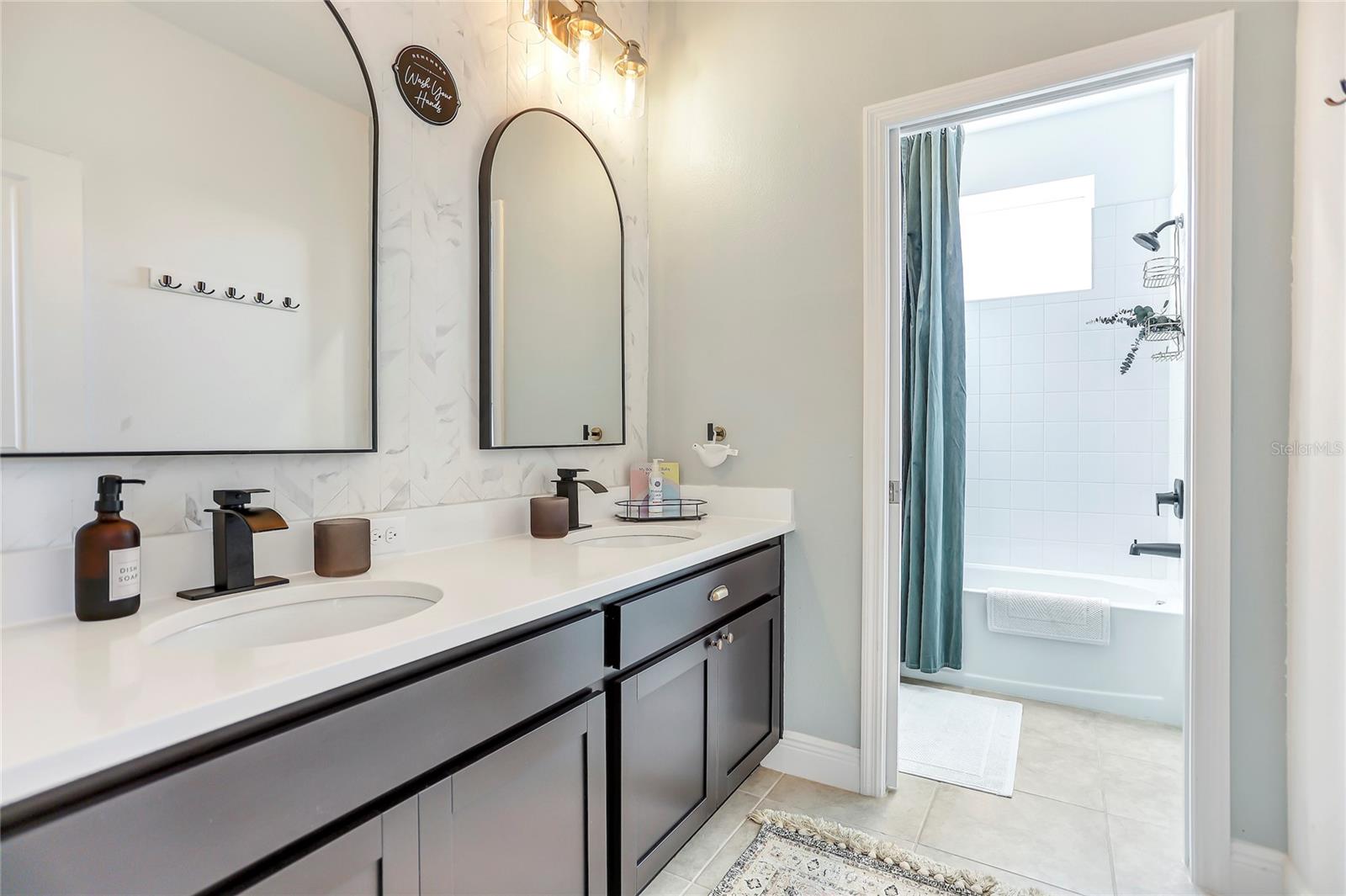 POITRAS EAST N-7 - Residential