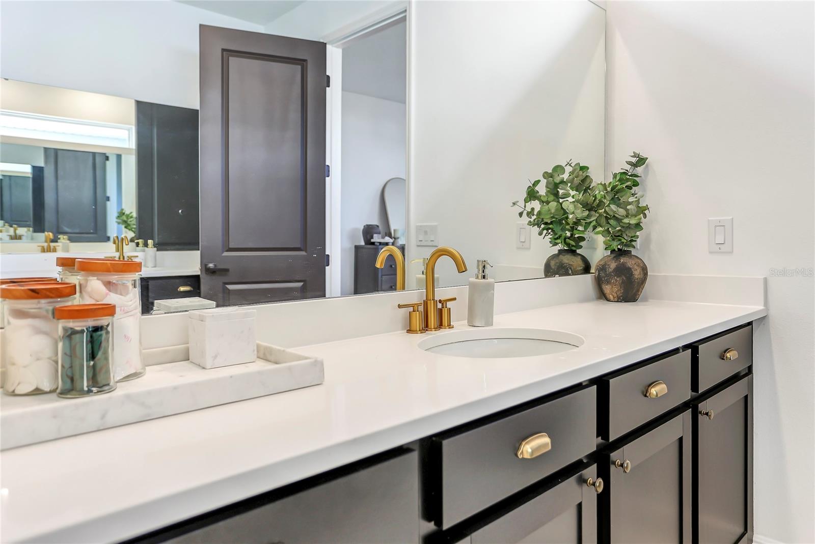 POITRAS EAST N-7 - Residential