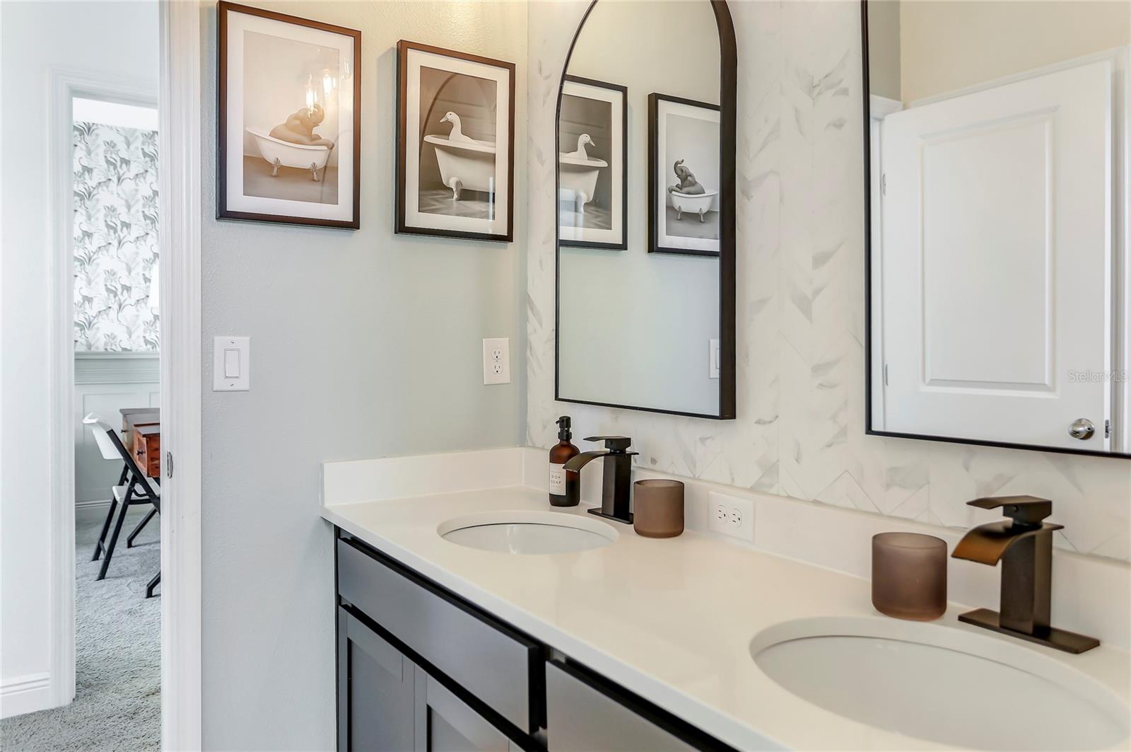 POITRAS EAST N-7 - Residential