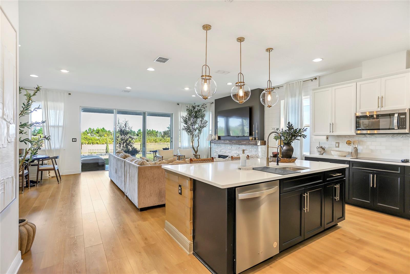 POITRAS EAST N-7 - Residential