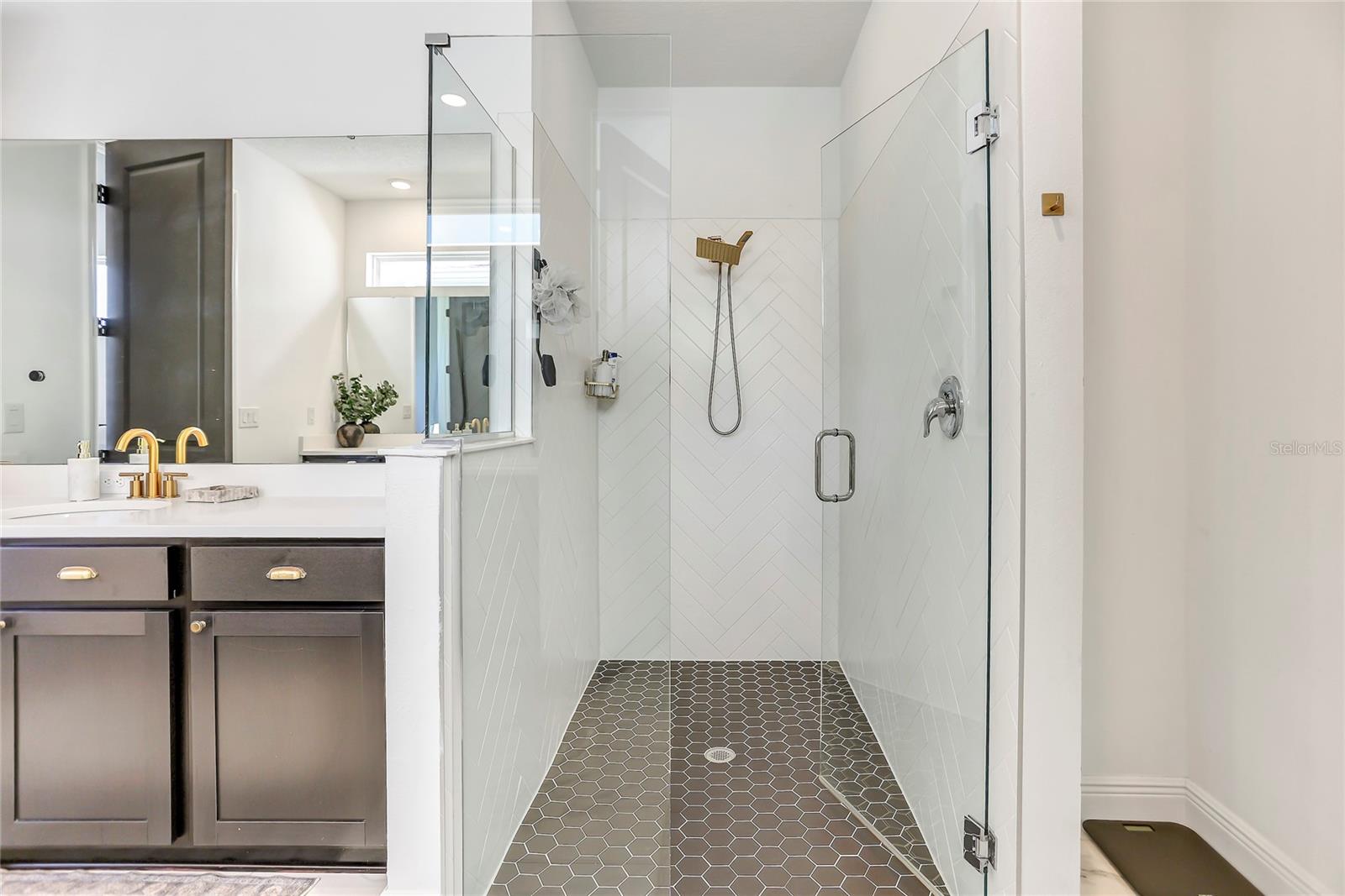 POITRAS EAST N-7 - Residential