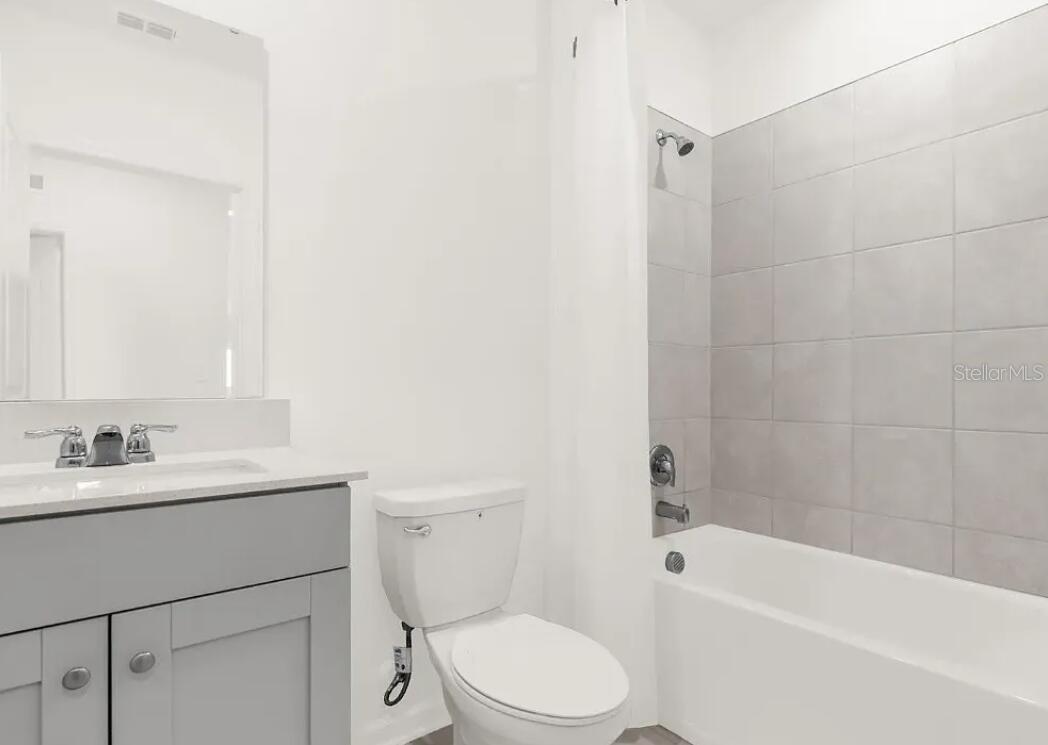 LAWSON DUNES SUB - Residential Lease