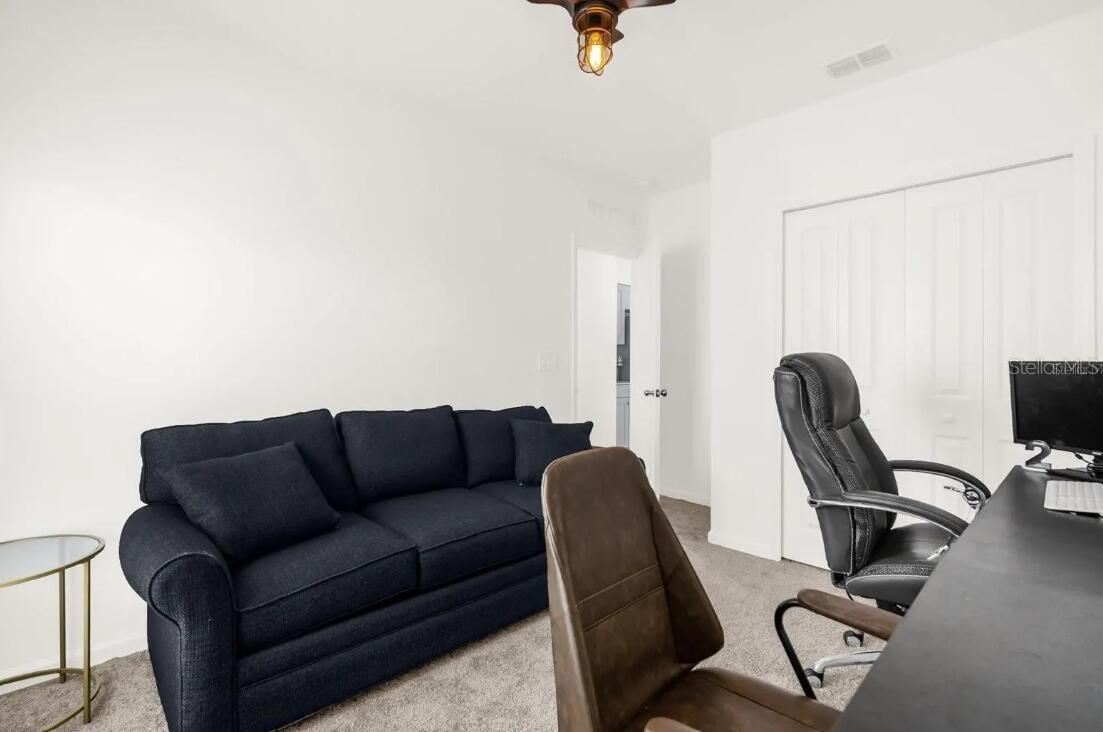 LAWSON DUNES SUB - Residential Lease