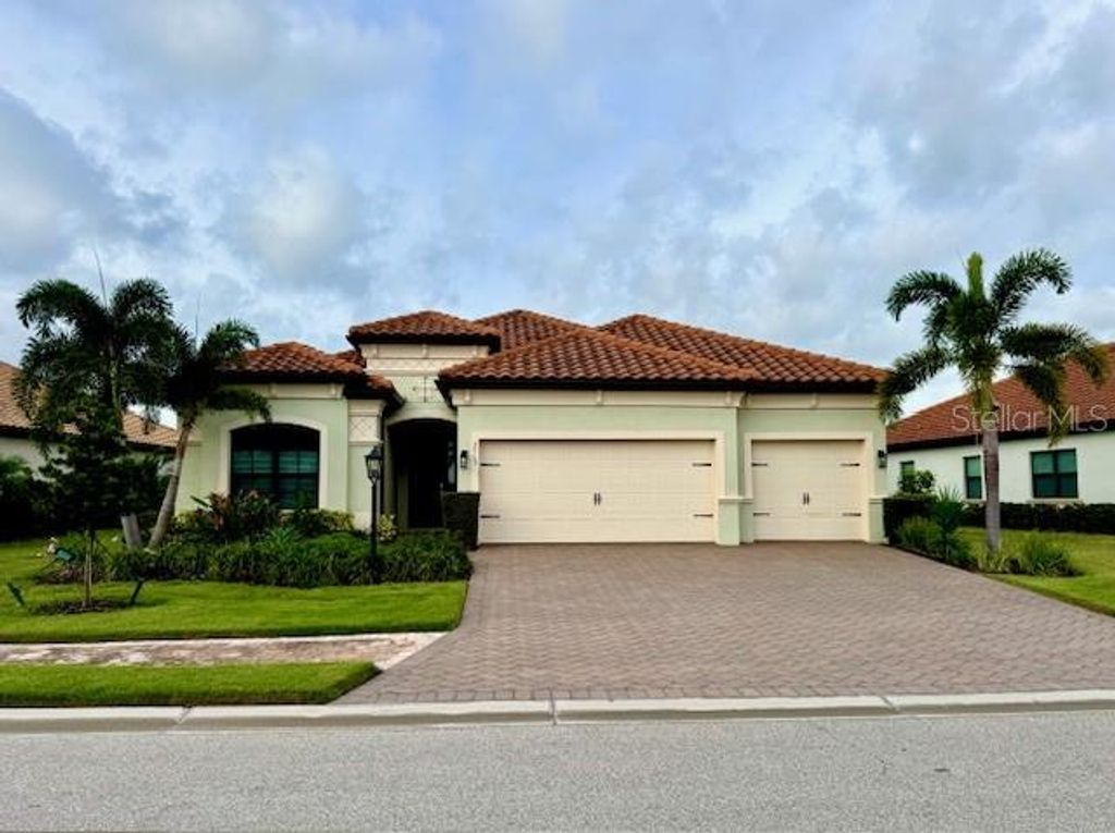 Photo of 7113 Whittelbury Trail, Lakewood Ranch, FL 34202 (MLS # A4665725)