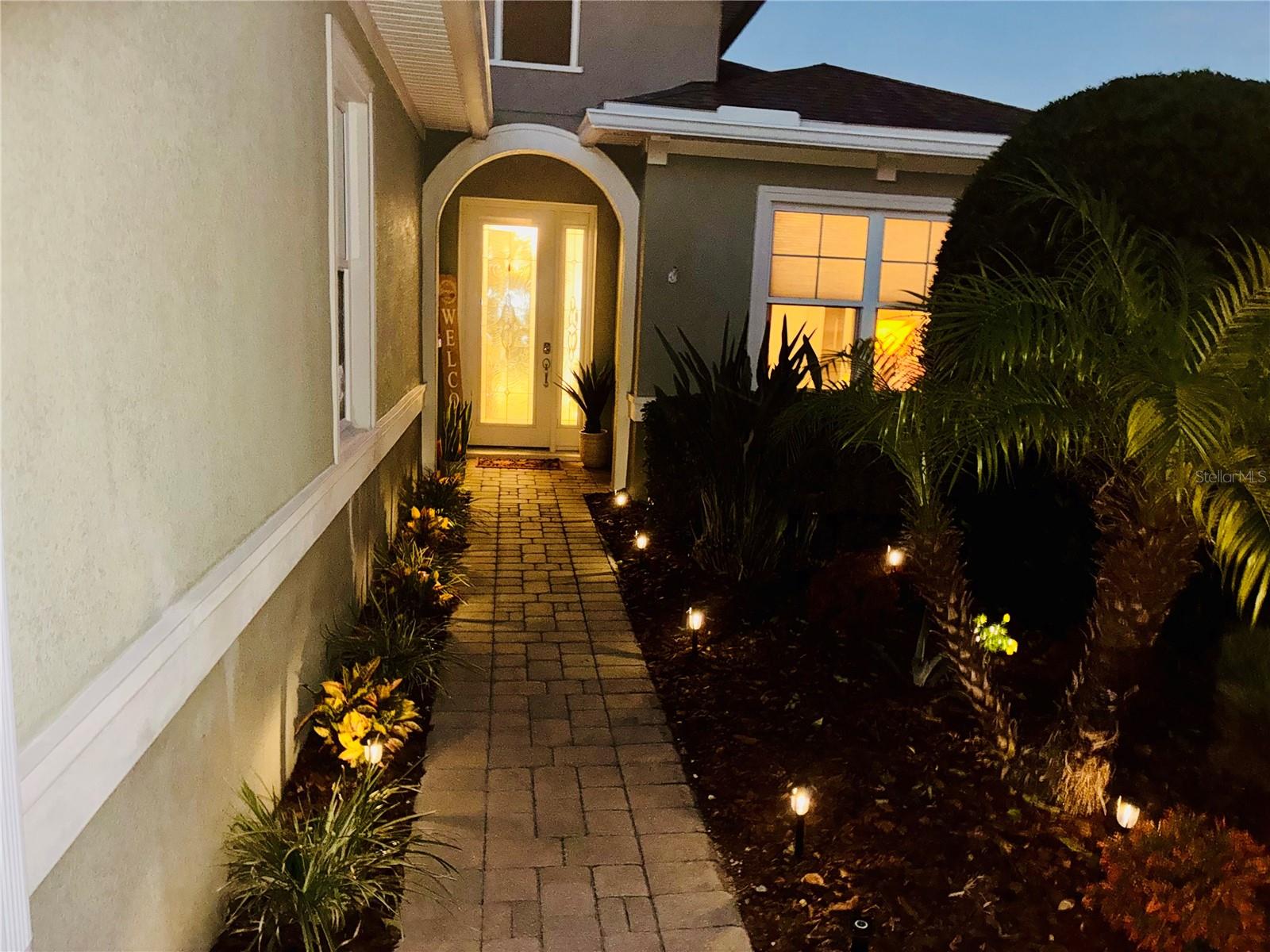 1401 PALISADES LANE
