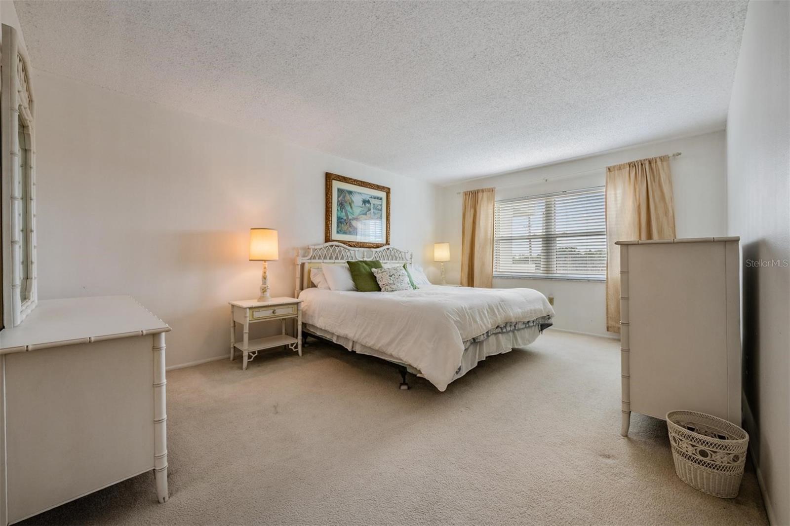 ROYAL STEWART ARMS - Residential