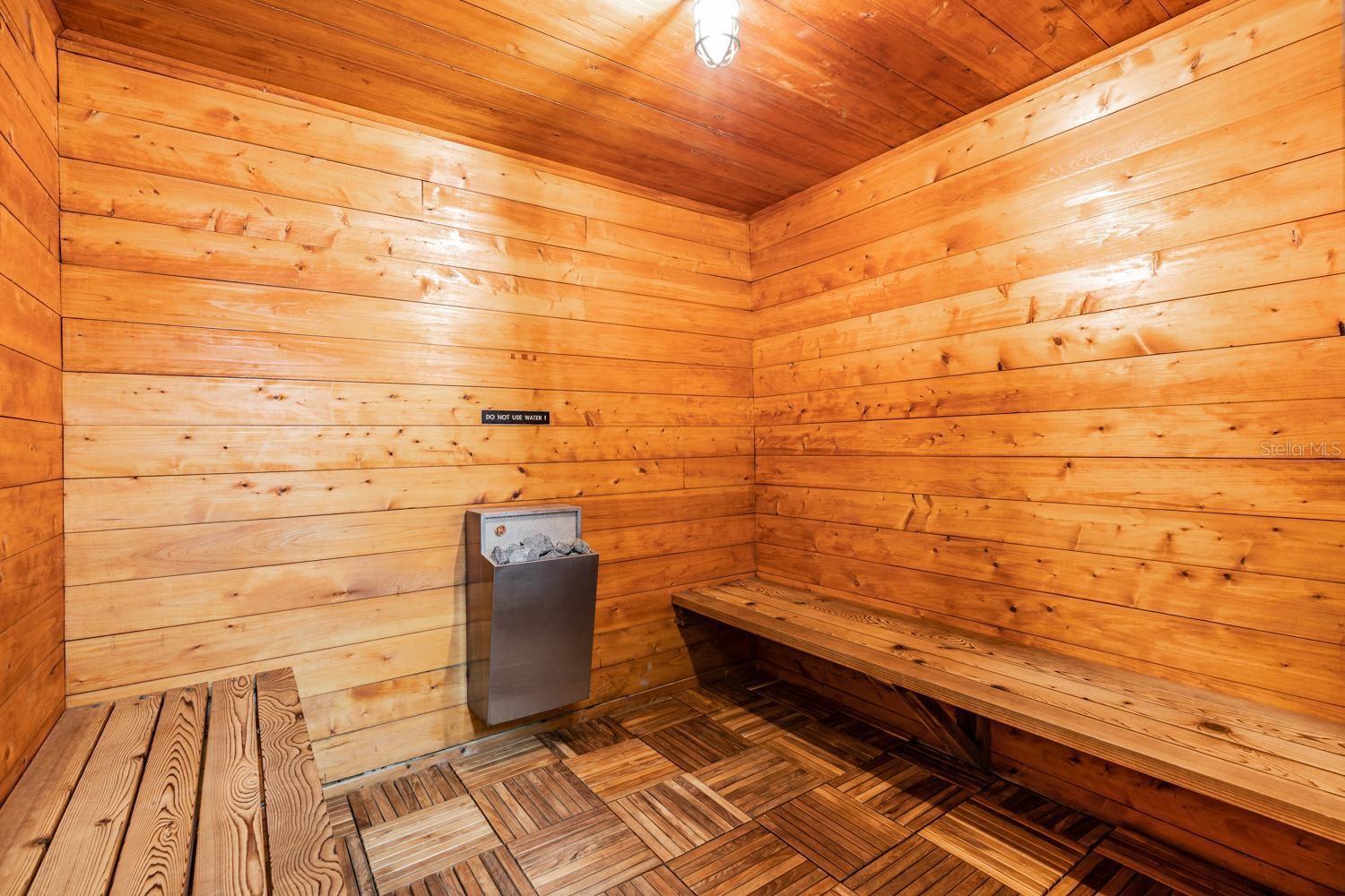 ROYAL STEWART ARMS - Residential