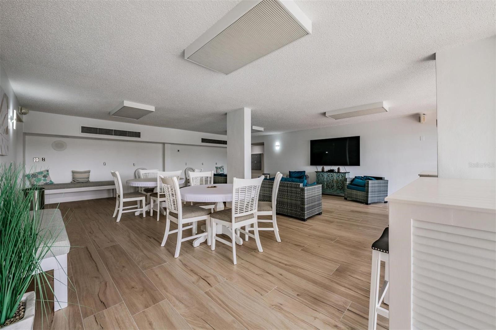 ROYAL STEWART ARMS - Residential