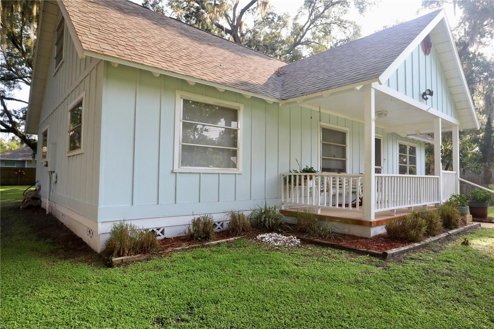4849 MEADOW DRIVE