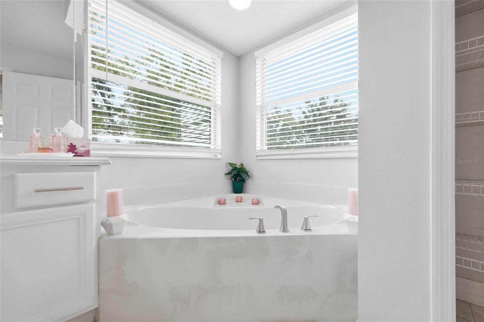 BRIDGESTONE AT LEGENDS PH III - Residential