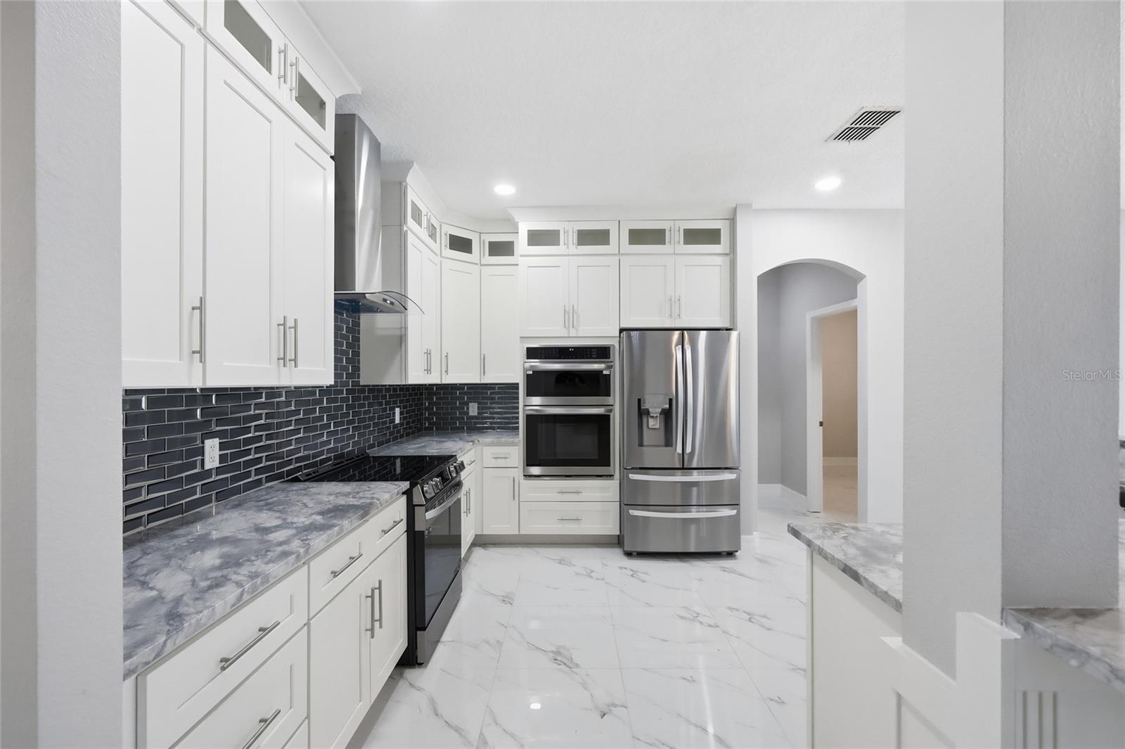 BRIDGESTONE AT LEGENDS PH III - Residential