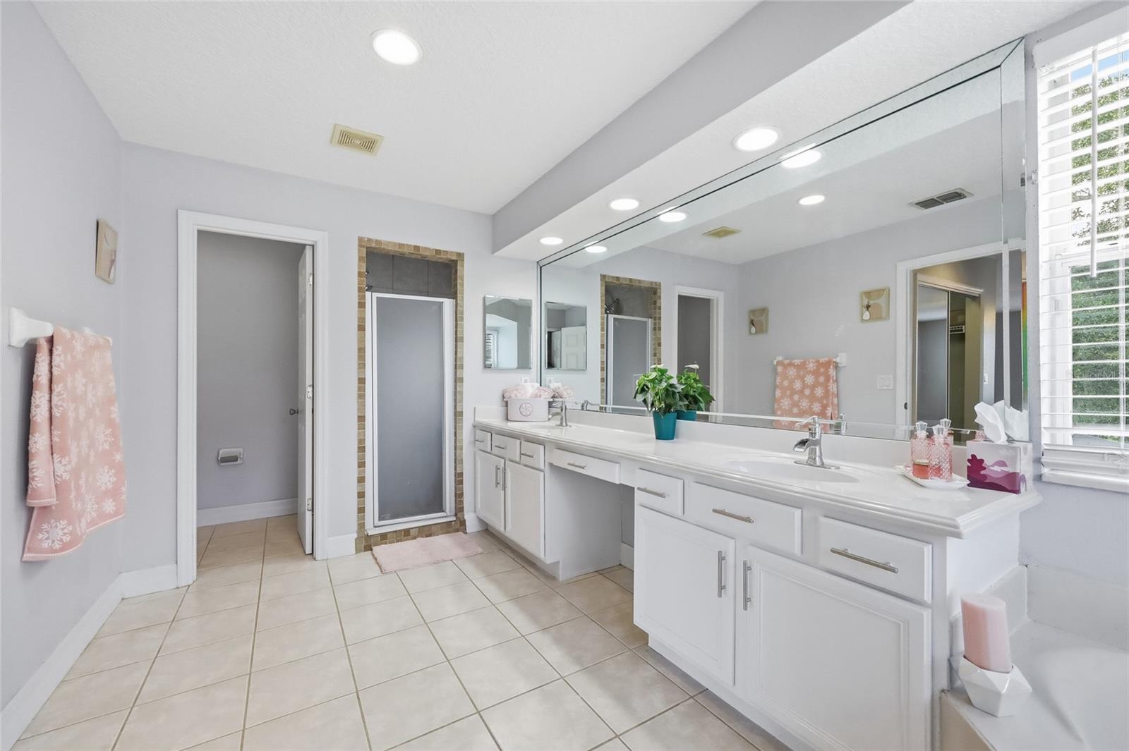 BRIDGESTONE AT LEGENDS PH III - Residential