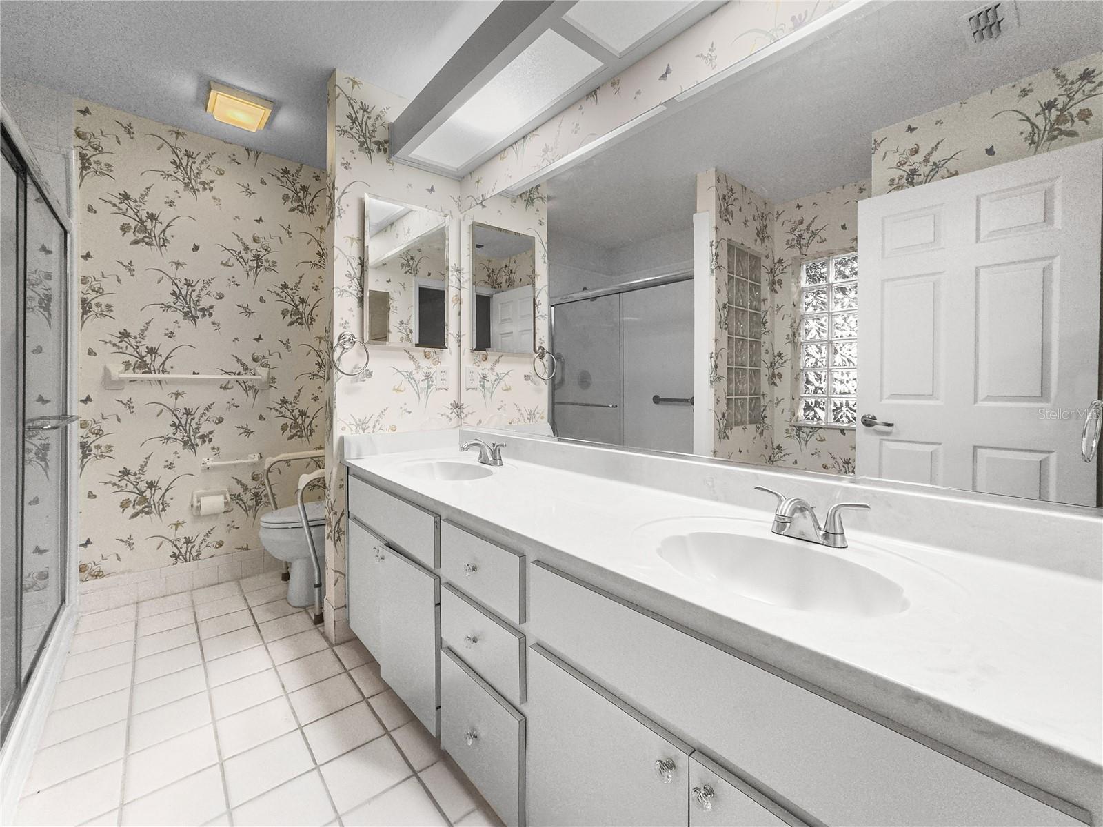 OAK RUN PARK VIEW - Residential