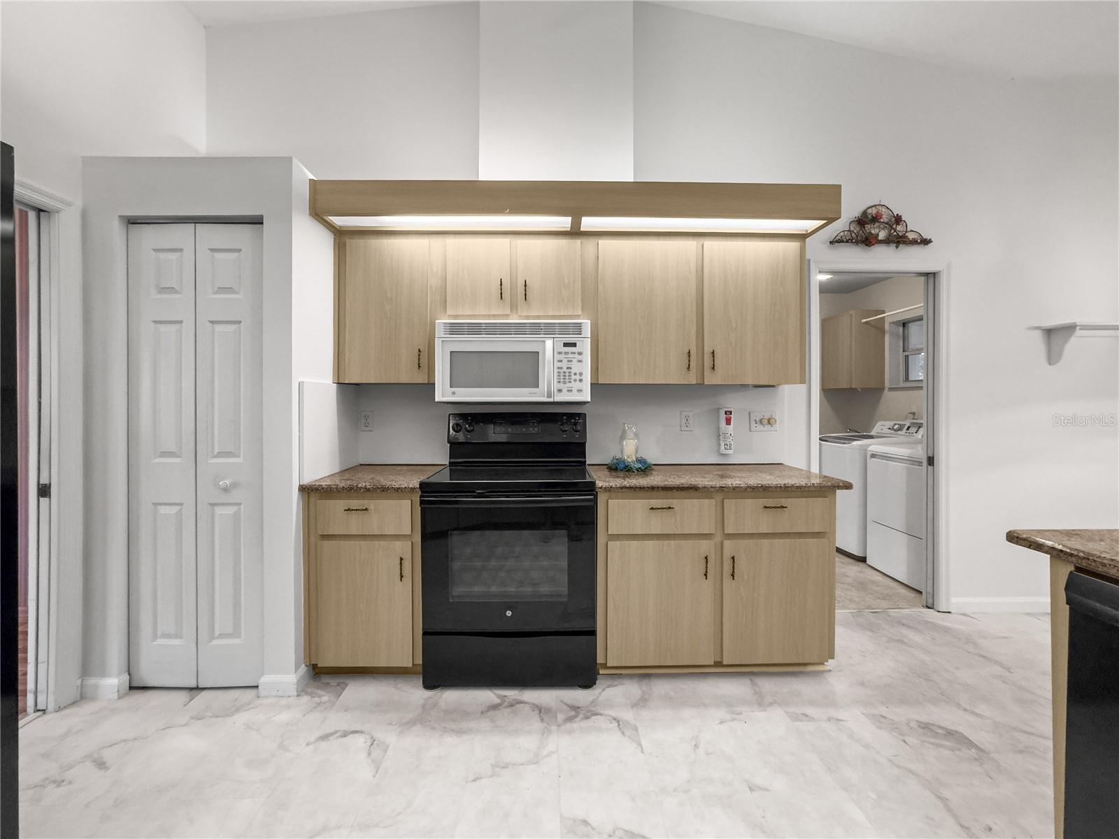 OAK RUN PARK VIEW - Residential