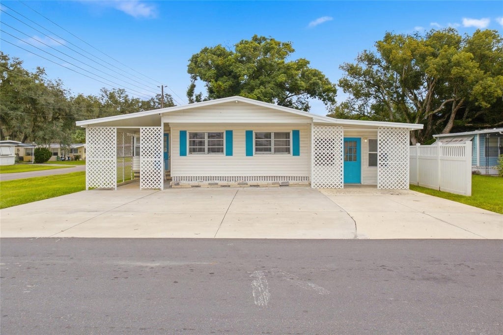 Photo of 4722 Autumn Palm Drive, Zephyrhills, FL 33542 (MLS # TB8554146)