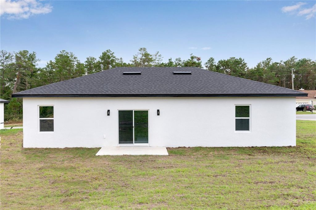 Photo of 17139 SW 44th Circle, Ocala, FL 34473 (MLS # O6357194)